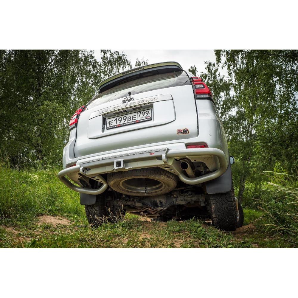Бампер силовой задний Toyota Land Cruiser Prado 150 c квадратом под фаркоп
