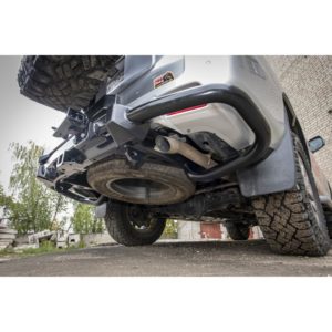 Бампер задний Toyota Land Cruiser Prado 150 c квадратом под фаркоп, калиткой, подсветкой номера