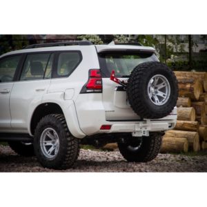 Калитка в штатный бампер Toyota Land Cruiser Prado 150 с квадратом под фаркоп