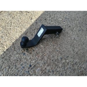 Переходник фаркопа в квадрат 50x50 с занижением 150 мм (шар черный 50 мм)