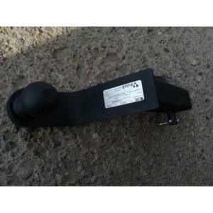 Переходник фаркопа в квадрат 50x50 с занижением 150 мм (шар черный 50 мм)