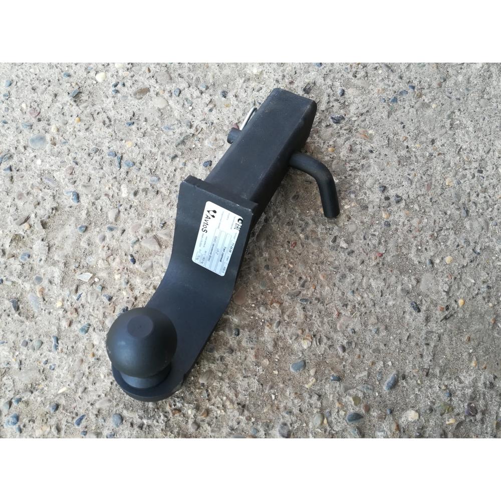 Переходник фаркопа в квадрат 50x50 с занижением 90 мм (шар черный 50 мм)