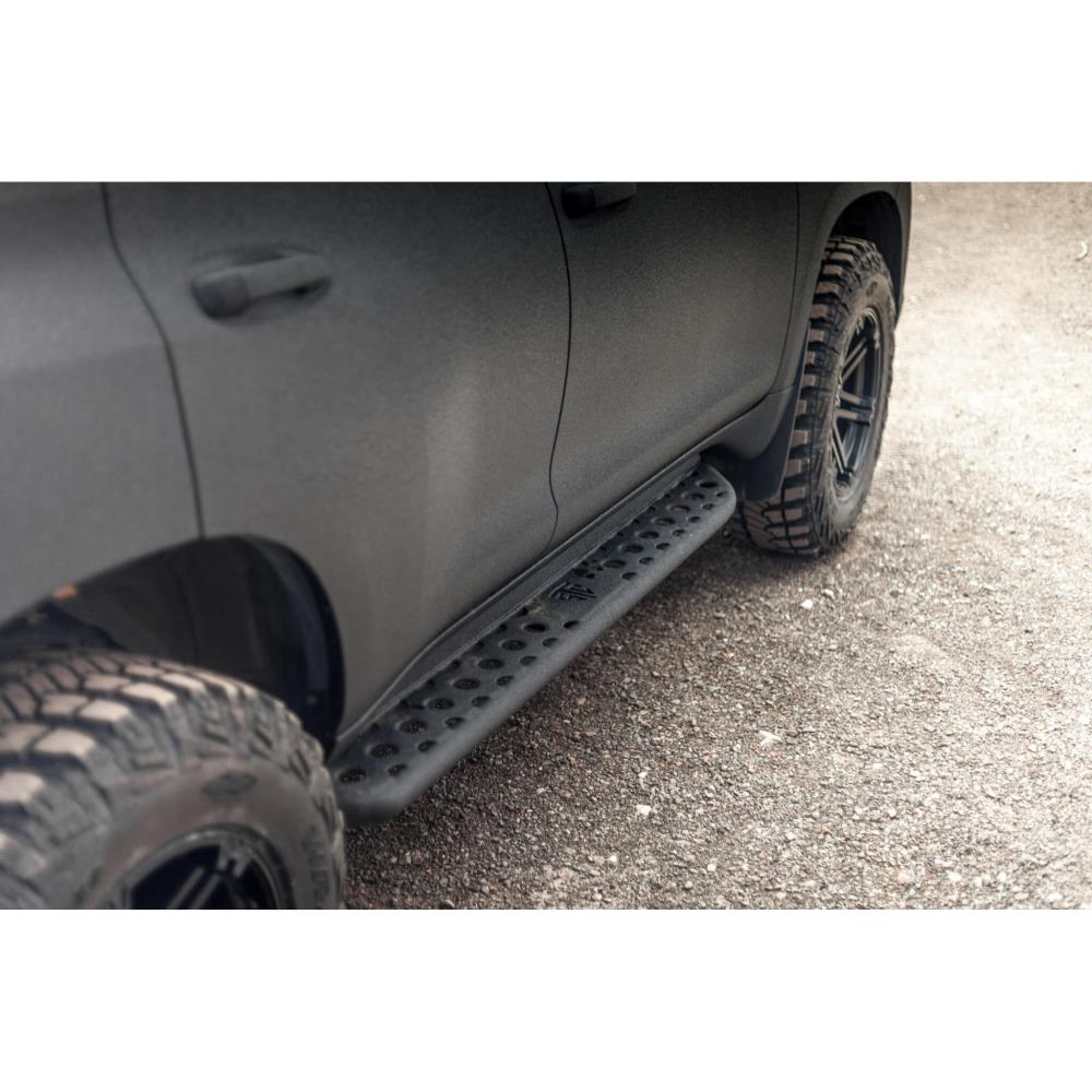 Пороги силовые Toyota Land Cruiser Prado 150 цельная ступень