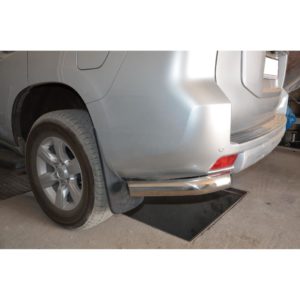 Защита заднего бампера угловая малая Toyota Land Cruiser Prado 150 2017